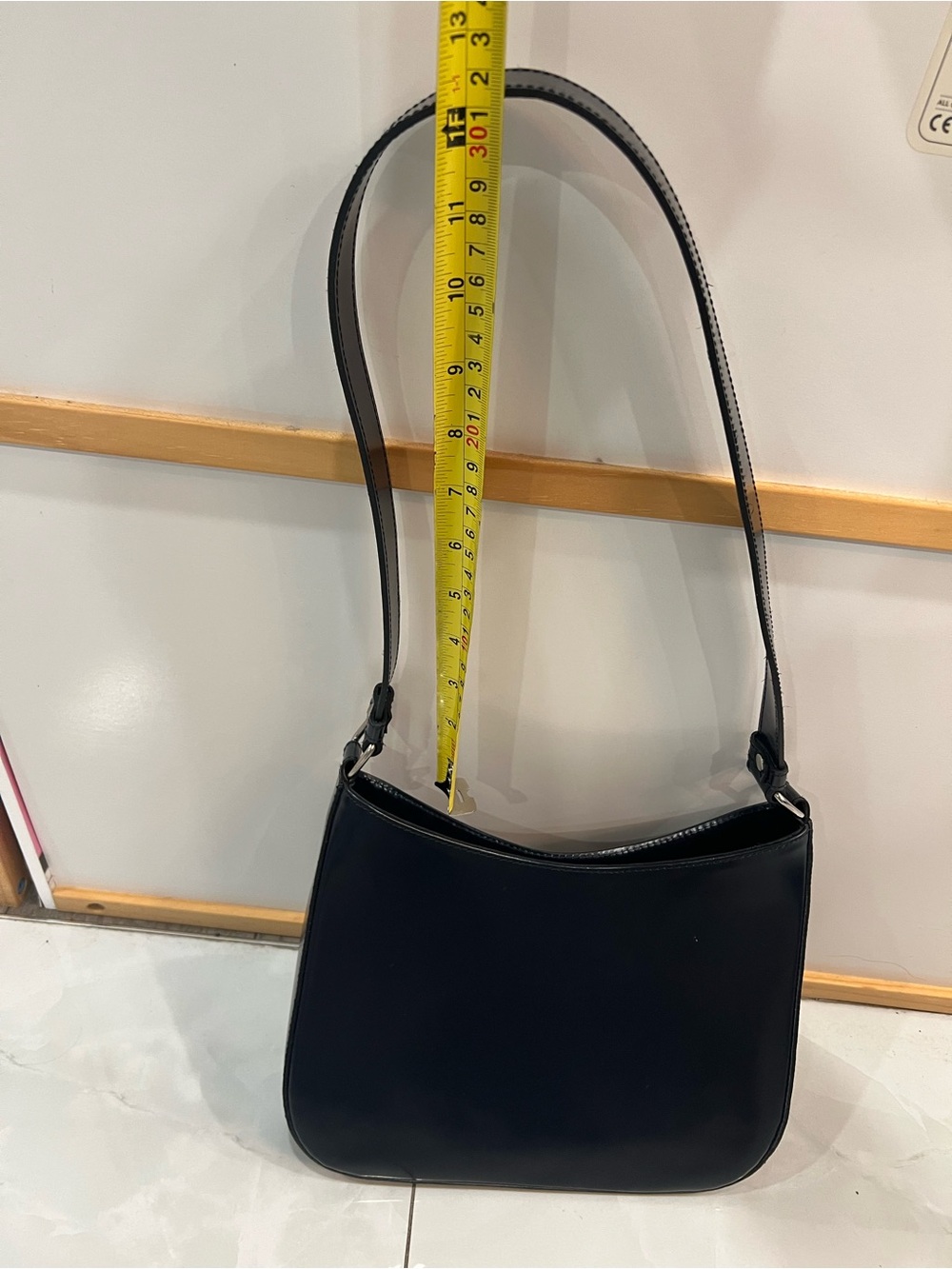 L'INTERVALLE Black Patent Shoulder Bag - Picture 3 of 6